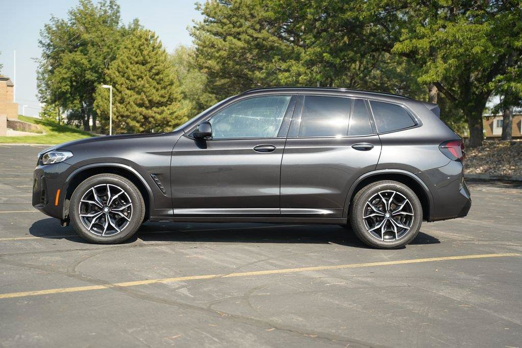 Used 2023 BMW X3 xDrive30i w/ M Sport Package AWD/4WD image 2