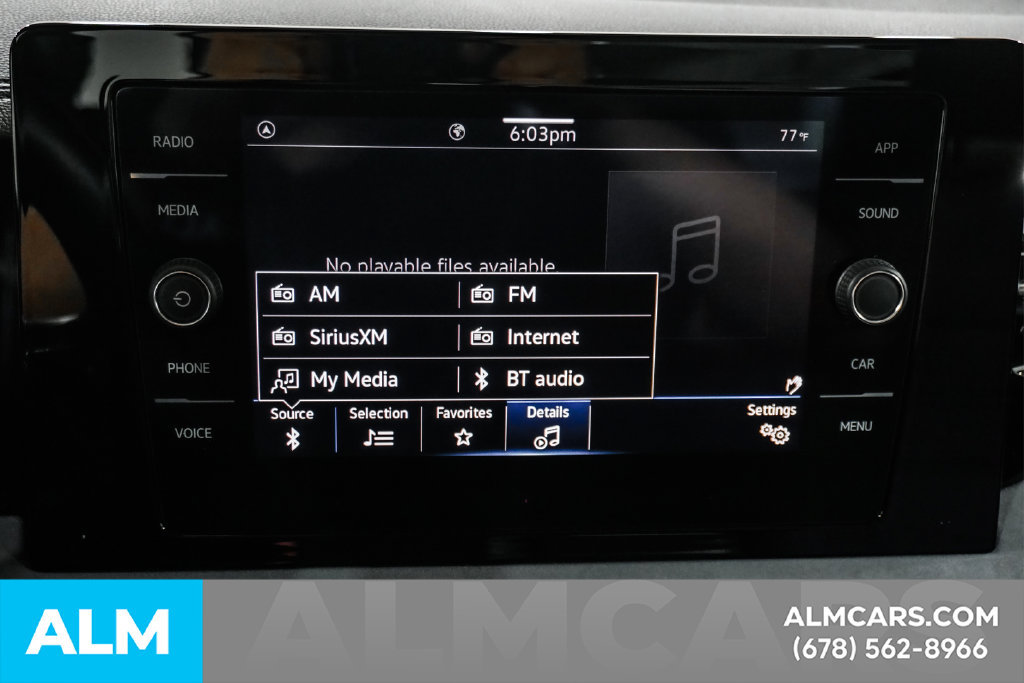 Used 2025 Volkswagen Jetta SE FWD image 35