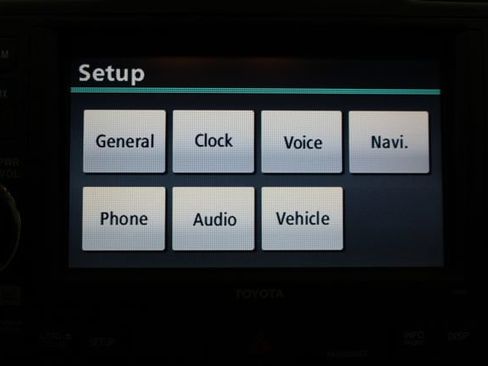 Used 2012 Toyota Highlander Limited w/ Tow Pkg AWD/4WD image 24