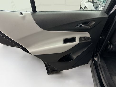 Used 2018 Chevrolet Equinox LS image 26