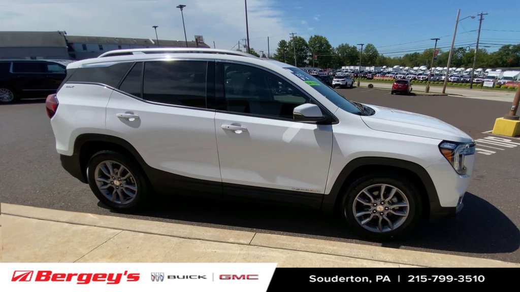 Used 2023 GMC Terrain SLT FWD image 11