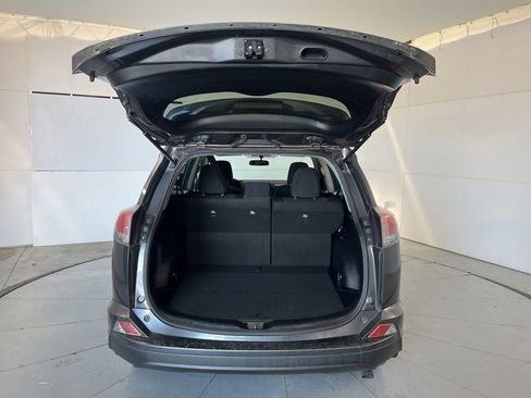 Used 2016 Toyota RAV4 LE AWD/4WD image 13