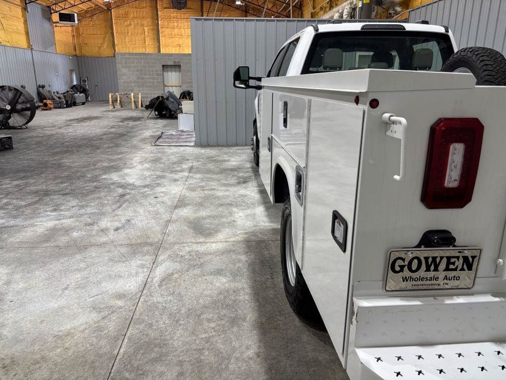 Used 2020 Ford F350 XL w/ Power Equipment Group AWD/4WD image 9
