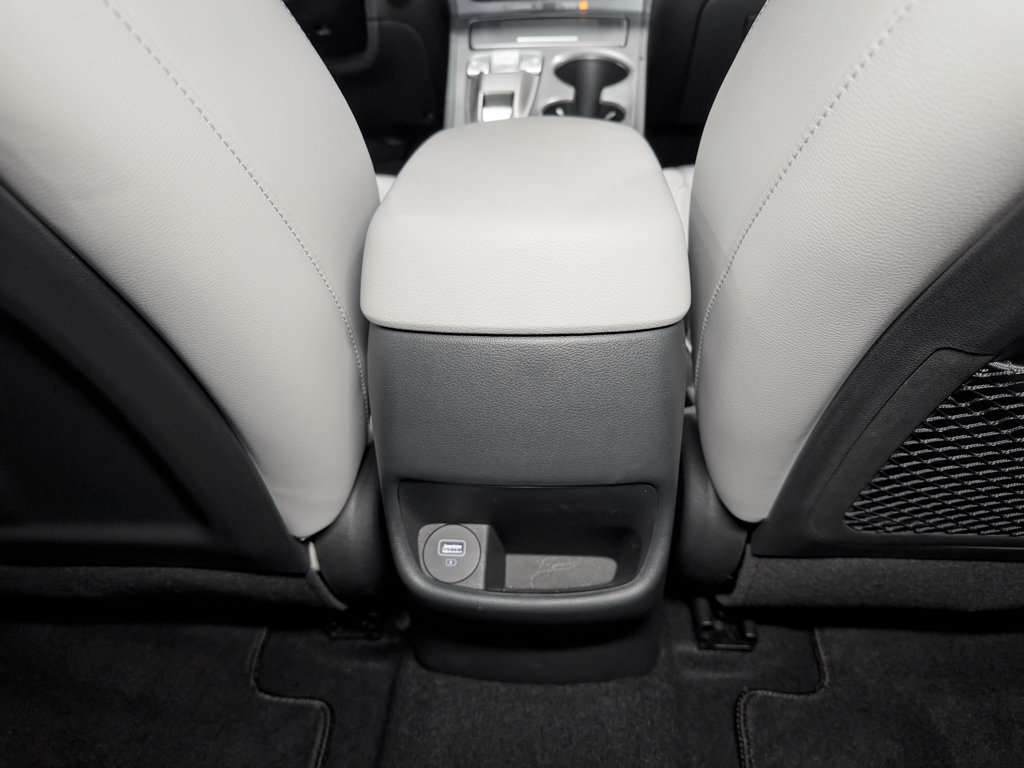 Used 2023 Hyundai Kona Limited w/ Cargo Package FWD image 21