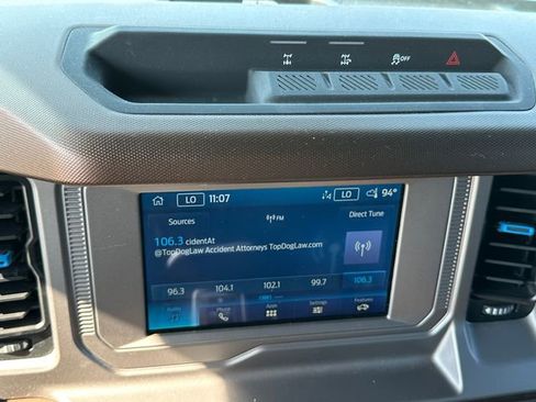 Used 2022 Ford Bronco Outer Banks image 23