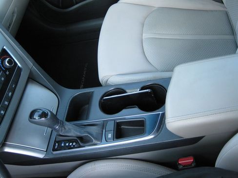 Used 2015 Hyundai Sonata SE w/ Option Group 02 image 23