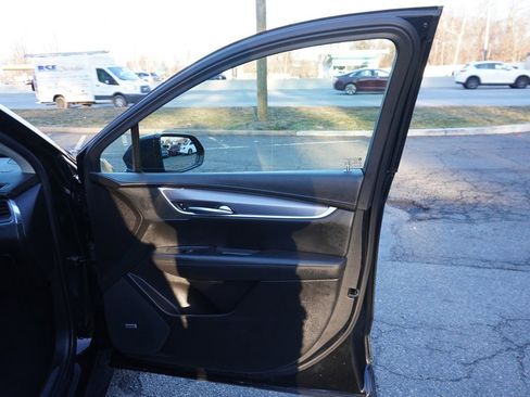 Used 2019 Cadillac XT5 Luxury image 27