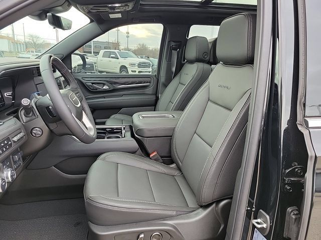 New 2024 GMC Yukon Denali w/ Advanced Technology Package AWD/4WD image 25