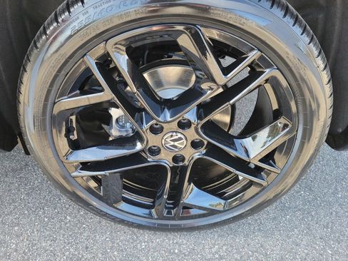 New 2026 Volkswagen Tiguan SE R-Line image 22