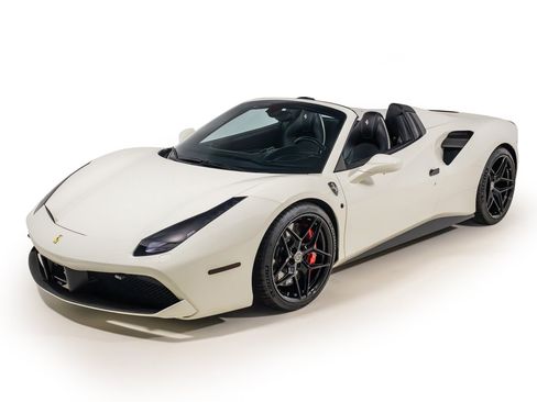 Used 2017 Ferrari 488 Spider RWD image 2