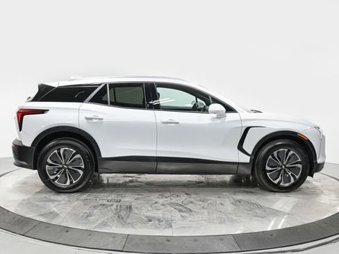Used 2024 Chevrolet Blazer EV LT AWD/4WD image 7