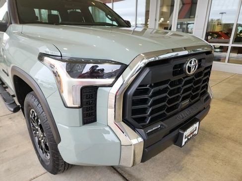 Used 2025 Toyota Tundra SR5 w/ TRD Off-Road Package AWD/4WD image 8