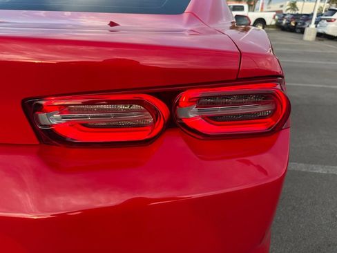 Used 2021 Chevrolet Camaro LT RWD image 7