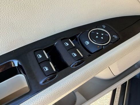 Used 2015 Ford Fusion SE w/ Equipment Group 202A image 33