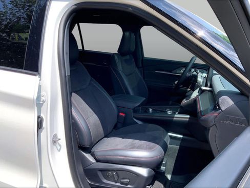 Used 2026 Ford Explorer ST w/ Sun And Sound Package AWD/4WD image 8