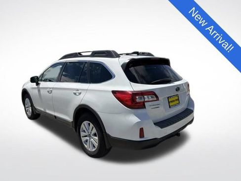 Used 2016 Subaru Outback 2.5i Premium AWD/4WD image 5