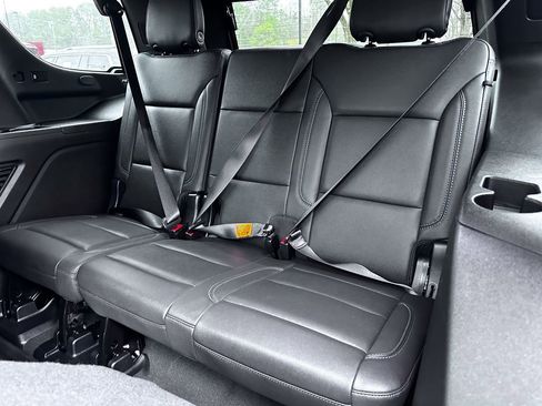 Used 2023 Chevrolet Tahoe Z71 w/ Off-Road Capability Package image 33