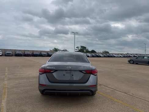 Certified 2024 Nissan Sentra S image 18