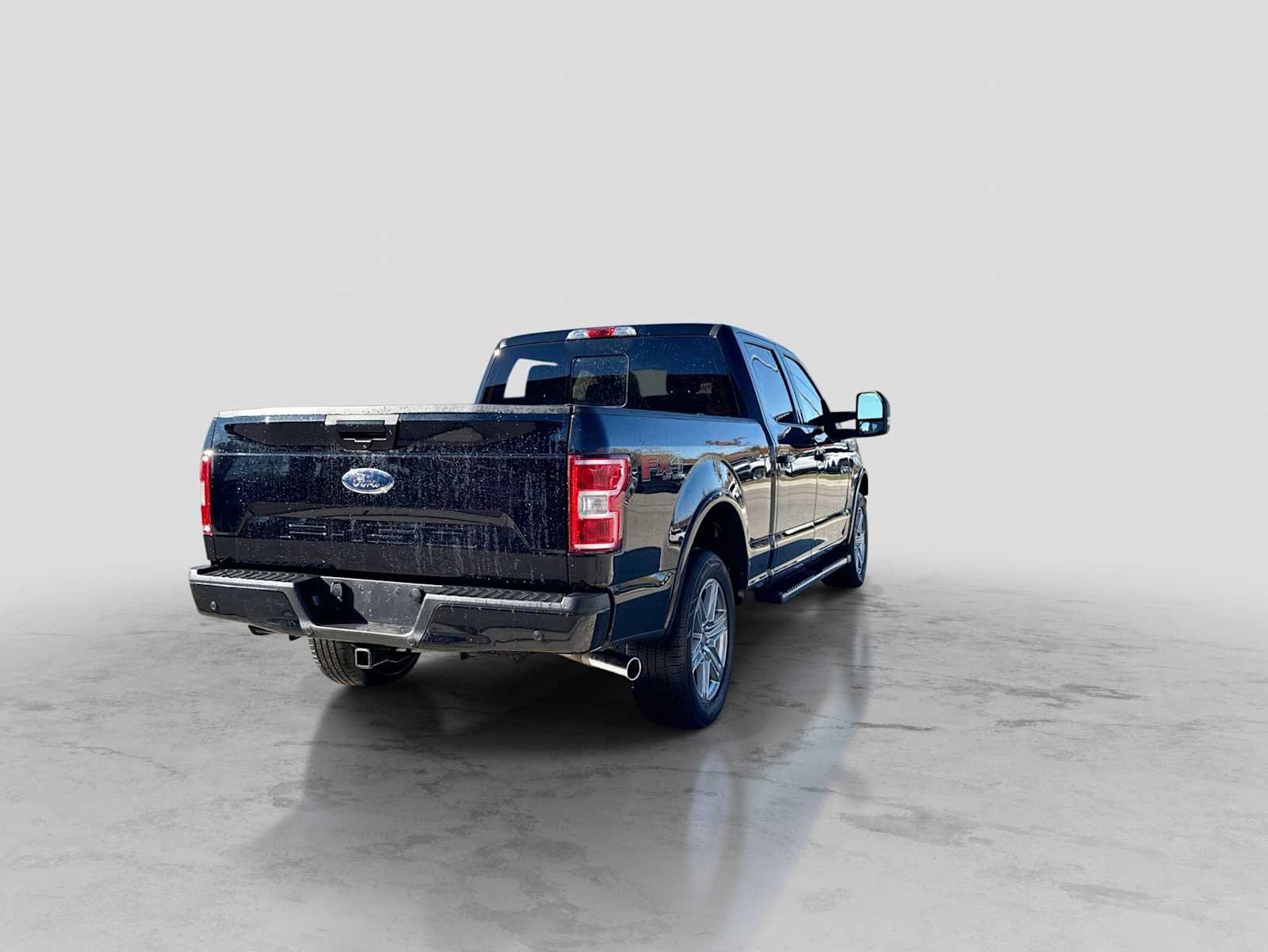 Used 2018 Ford F150 XLT w/ Equipment Group 302A Luxury AWD/4WD image 6