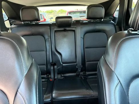 Used 2021 Ford Escape SEL AWD/4WD image 18