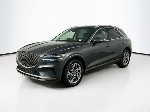 Used 2025 Genesis GV70 2.5T AWD/4WD image 3