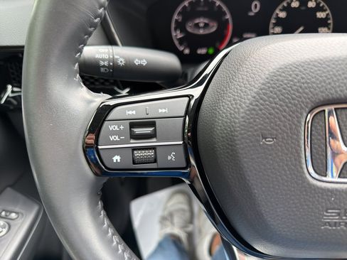 Used 2024 Honda CR-V EX-L image 13
