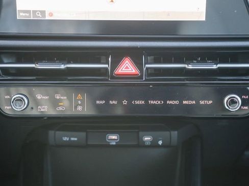 New 2026 Kia Niro EX image 6