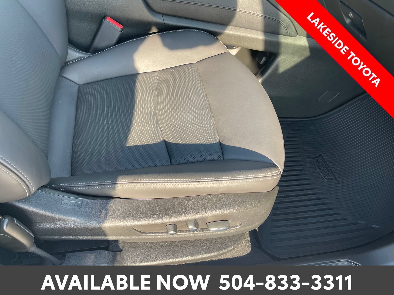 Used 2025 Cadillac XT5 Sportv w/ Technology Package AWD/4WD image 16