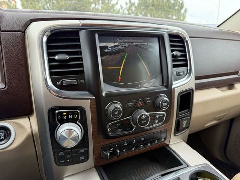 Used 2015 RAM 1500 Laramie w/ Convenience Group AWD/4WD image 30