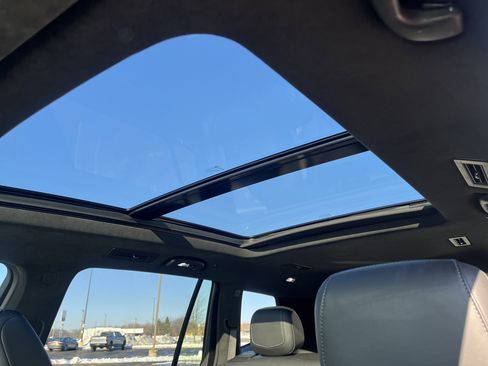 Used 2020 Cadillac XT6 Sport w/ Platinum Package image 39