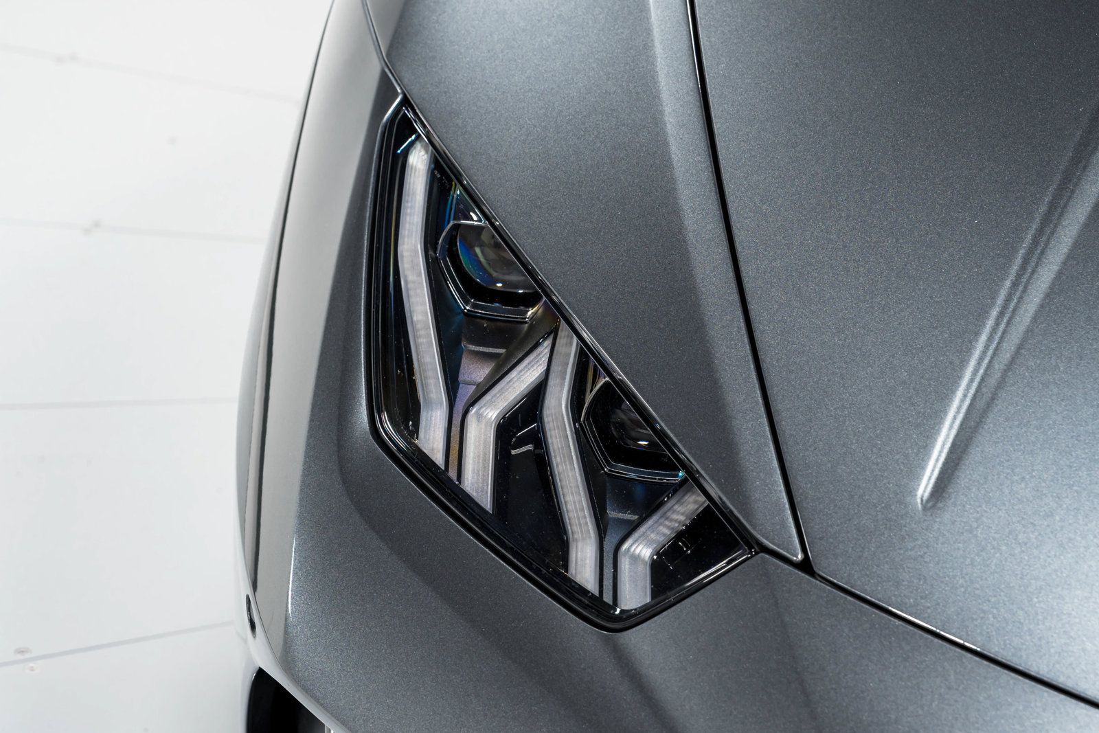 Used 2020 Lamborghini Huracan EVO AWD/4WD image 47