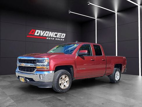 Used 2017 Chevrolet Silverado 1500 LT w/ All Star Edition AWD/4WD image 5
