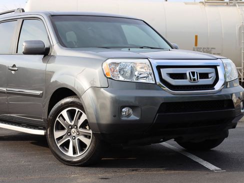 Used 2011 Honda Pilot Touring image 3