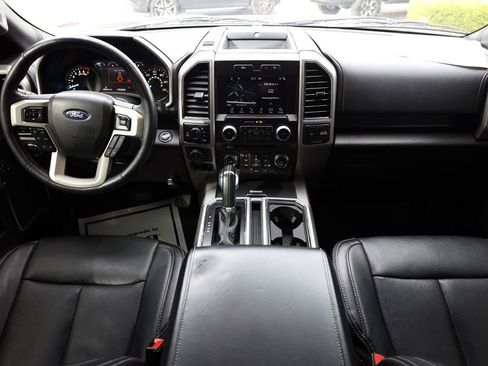 Used 2018 Ford F150 Lariat w/ Equipment Group 502A Luxury AWD/4WD image 20