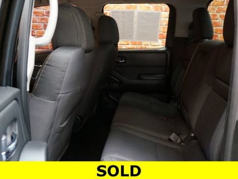 Certified 2022 Nissan Frontier SV AWD/4WD image 30