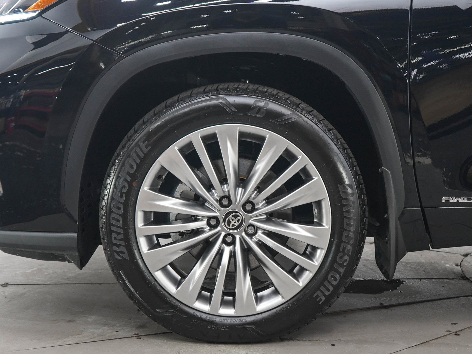 Used 2026 Toyota Highlander Platinum AWD/4WD image 58