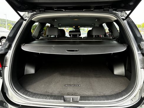 Used 2022 Hyundai Santa Fe SEL w/ Cargo Package FWD image 4