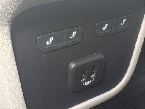 Used 2020 GMC Terrain Denali w/ Denali Premium Package image 7