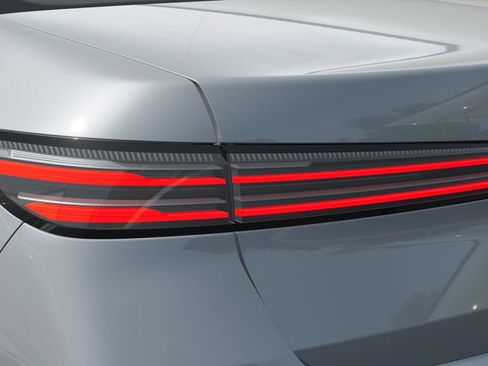 New 2027 BMW i7 xDrive50 AWD/4WD image 8