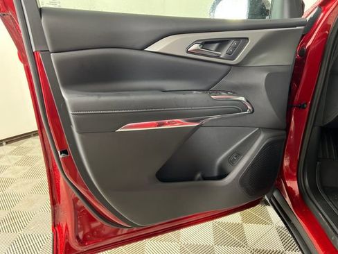 New 2026 Chevrolet Traverse LT FWD image 10