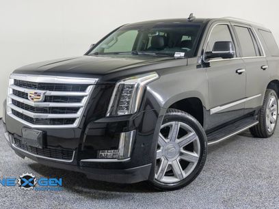 Used 2017 Cadillac Escalade Luxury