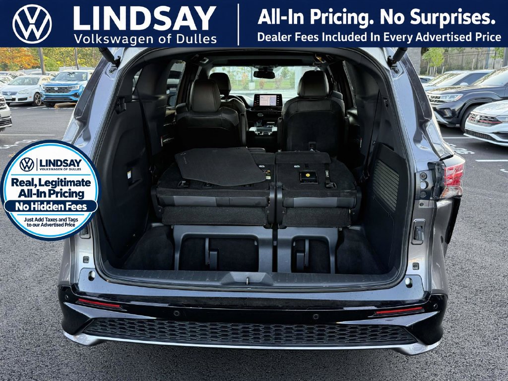 Used 2022 Toyota Sienna XSE w/ XSE Plus Package FWD image 19