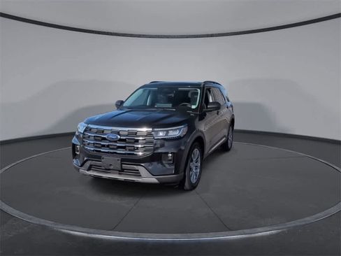 New 2025 Ford Explorer Active w/ Active Comfort Package image 3