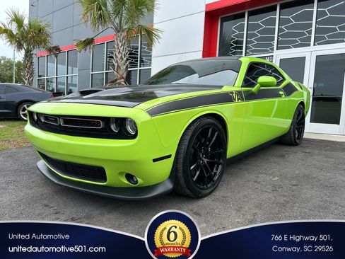 Used 2019 Dodge Challenger R/T Scat Pack w/ T/A Package image 1