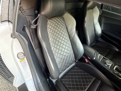 Used 2017 Audi R8 V10 AWD/4WD image 7