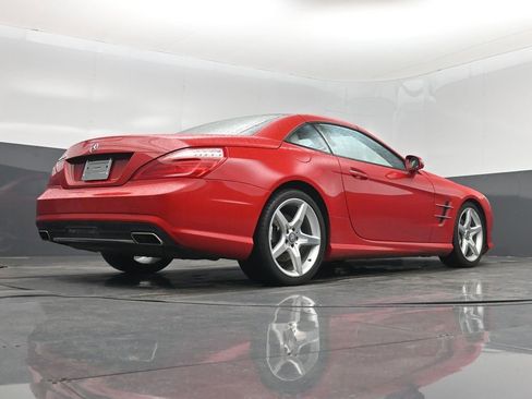 Used 2013 Mercedes-Benz SL 550 image 36