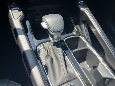 Used 2025 Kia Telluride S FWD image 34