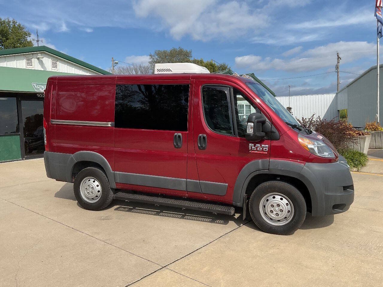 Used 2017 RAM ProMaster 1500 w/ Premium Appearance Group FWD image 2