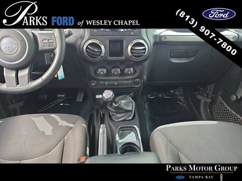 Used 2016 Jeep Wrangler Unlimited Sport w/ Max Tow Package AWD/4WD image 13