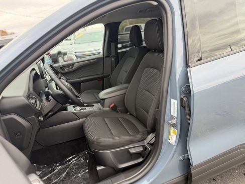Used 2025 Ford Escape Active w/ Cold Weather Package image 12